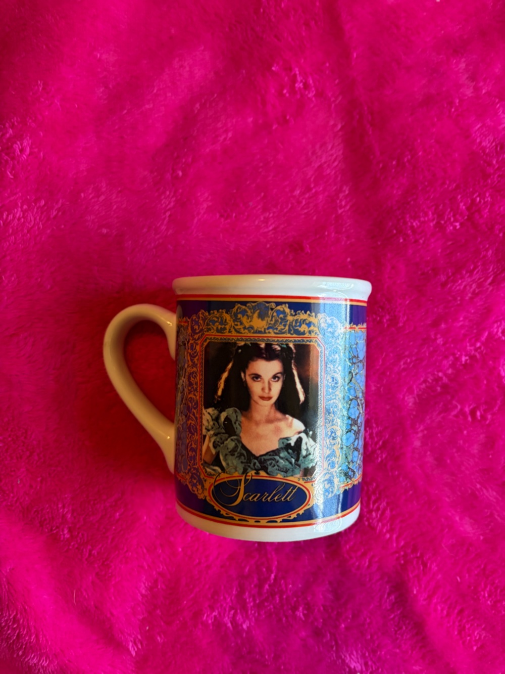 Gone with the Wind cup with Scarlett